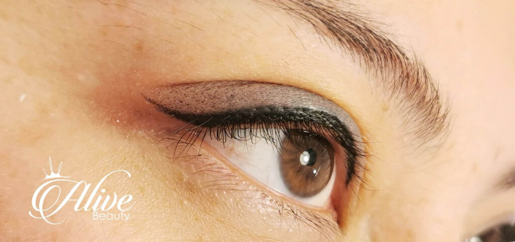 línea de ojos permanente Majadahonda
